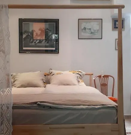 Mija 2a **** Apartman