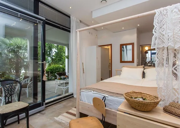 Mija 2a **** * Malinska