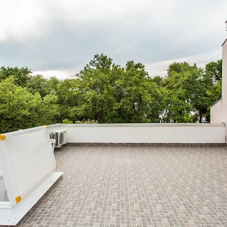 Mija 2a **** Малинска